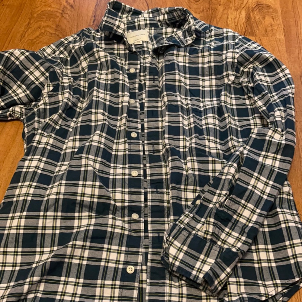 Men’s AEO Button Up Medium